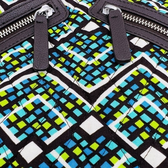 VERA BRADLEY WOMENS VIVIAN HOBO BAG IN RAINFOREST COLORS NWT - Picture 16 of 16